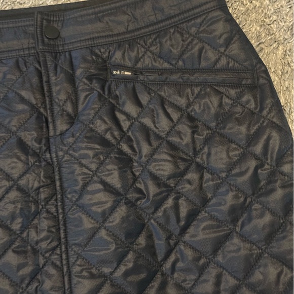 Athleta Black Quilted Puffer Skirt Zipper Pockets Size 8 Athletic Snow Ski - Picture 3 of 9